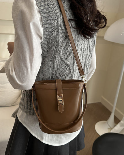 Hand Holding Bucket  Women's One Shoulder Crossbody Bag