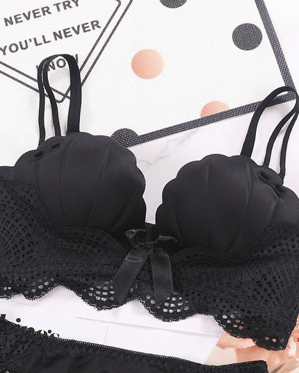 Palm cup lace bra