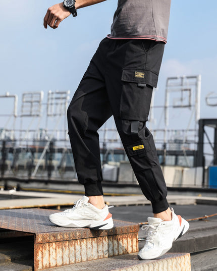 Harlan's ankle-length cargo pants