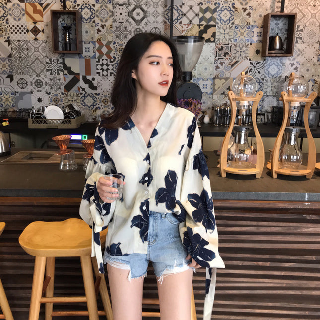 Hong Kong-Style Retro Lantern Sleeve Floral Chiffon Shirt