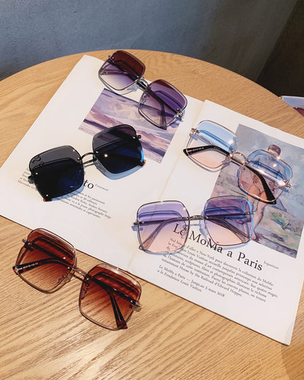 Rimless cut square sunglasses for women