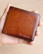 Yellowbrown tri fold