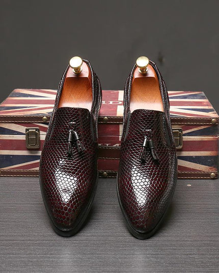 Men's Leather Shoes With Large Fringe And Pointed Toes