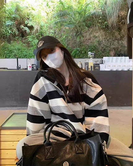 Women's American-style Retro Half-zip Striped Sweater