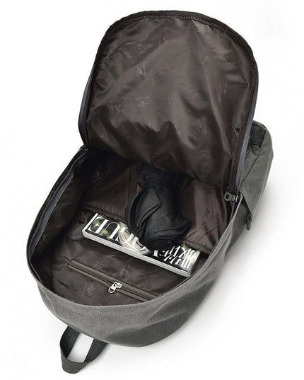 Stylish College Student  Travels In a Large Capacity Rucksack
