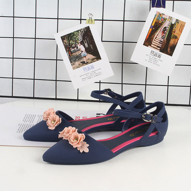 Toe-toe Flat Buckle Outer Sandals