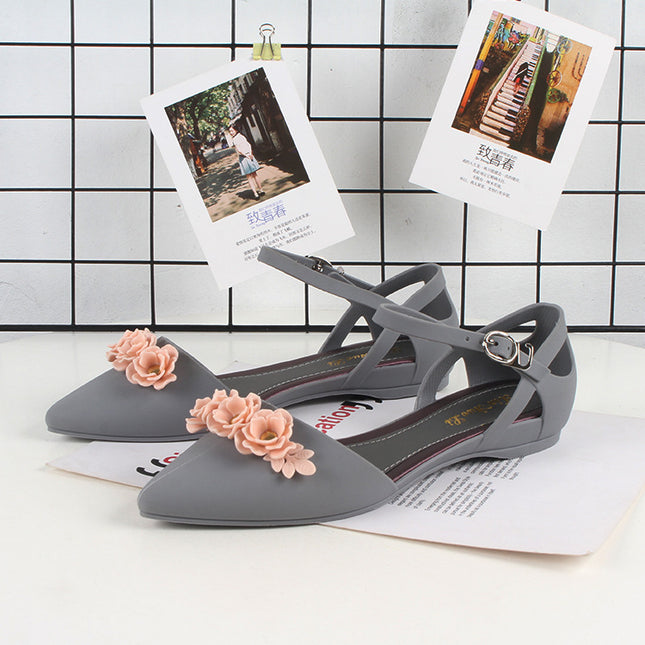 Toe-toe Flat Buckle Outer Sandals