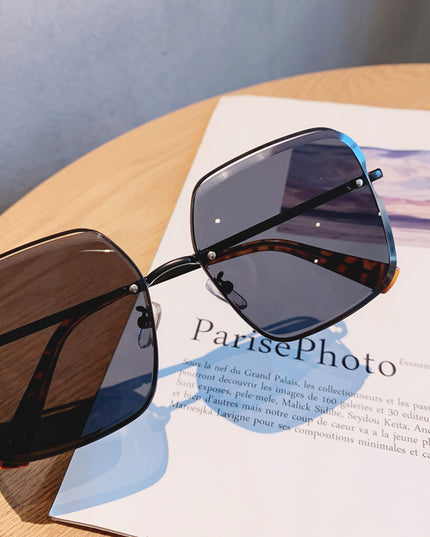 Rimless cut square sunglasses for women