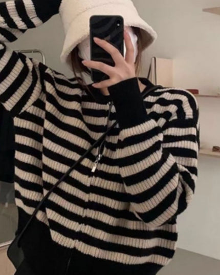 Women's Spring And Autumn Short Striped Knitted Bottoming Sweater