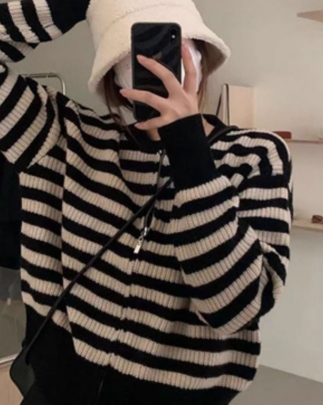 Women's Spring And Autumn Short Striped Knitted Bottoming Sweater