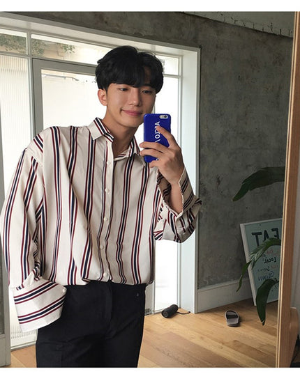 Men's vertical striped shirt