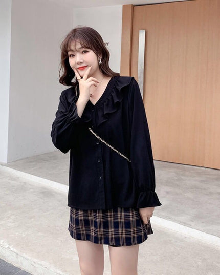 Women's ruffled shirt