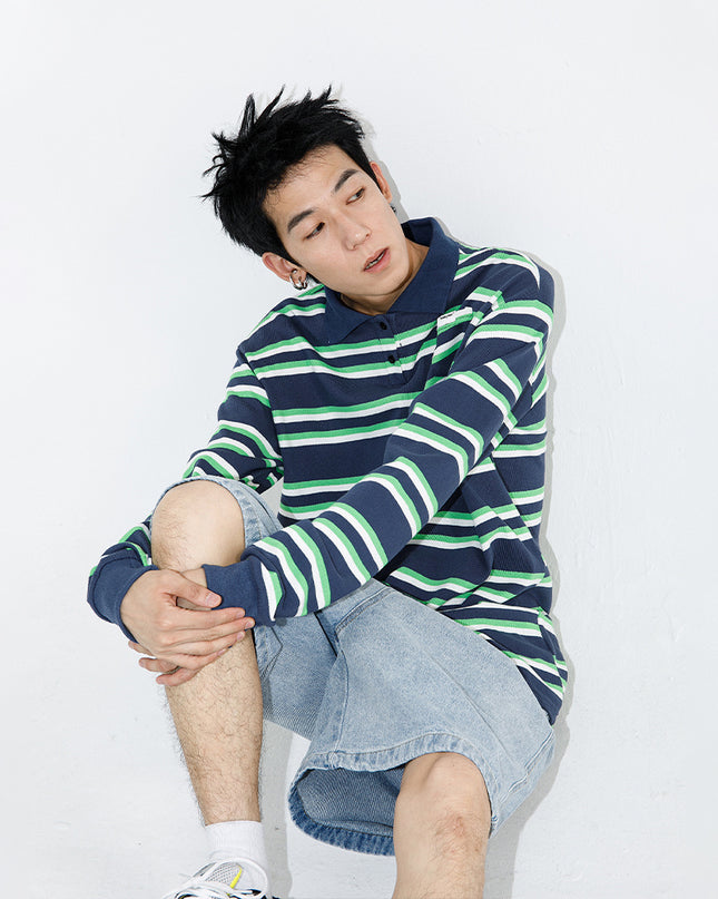 Basic knitted polo shirt with small pockets and stripes