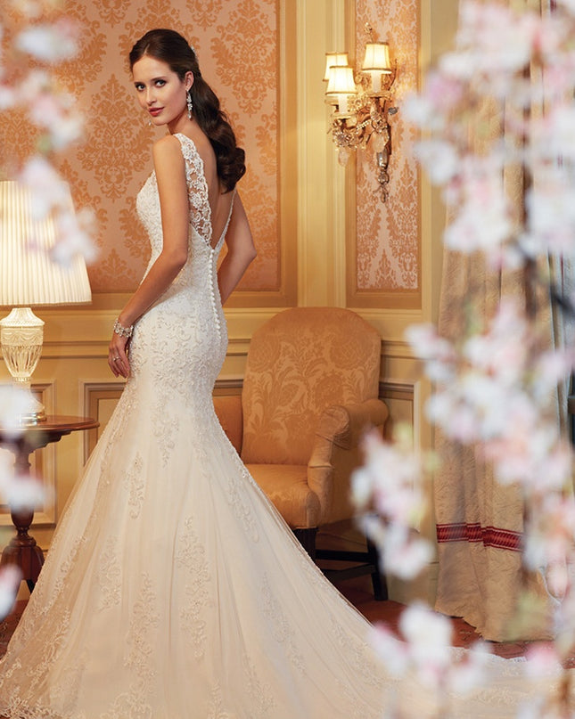 Fishtail Wedding Dress Sleeveless Lace Evening Dress