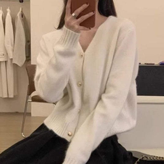 Women's Solid Color Gold Buckle Soft Glutinous Sweater Coat