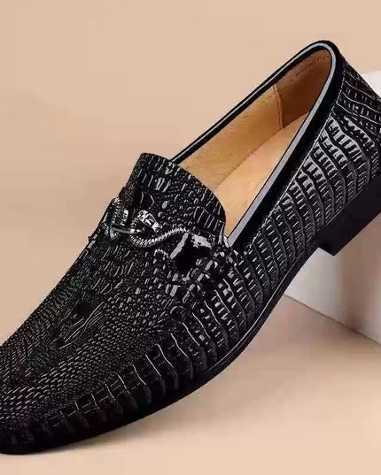 Slip-on Snake Pattern Embossed Leather Flat Driving Casual Leather Shoes