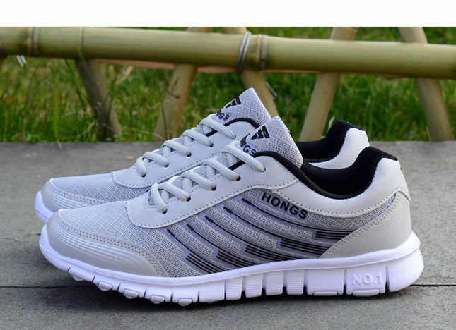 Lightweight breathable mesh shoes