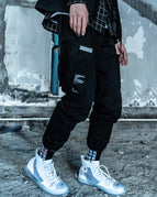 Black / M