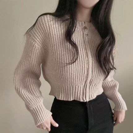 Niche Zipped Round Neck Loose Waist Trimming Short