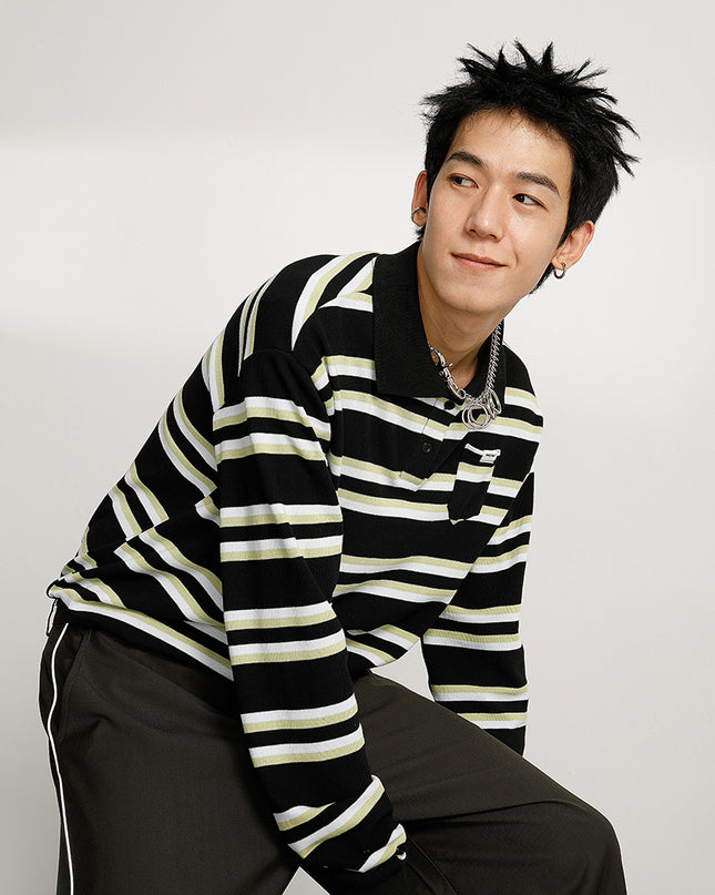Basic knitted polo shirt with small pockets and stripes