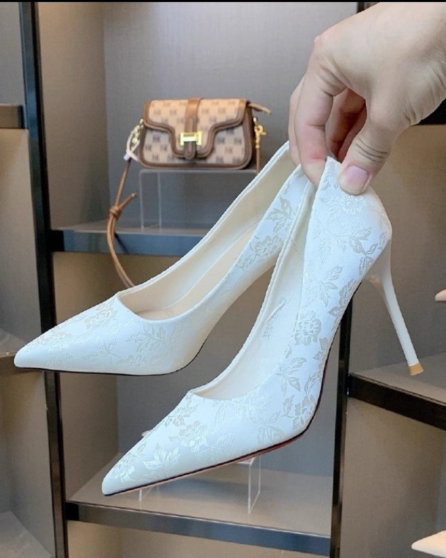 Pointed Toe Chinese Style Embroidery Low-cut High Heels Women's Stiletto Heel