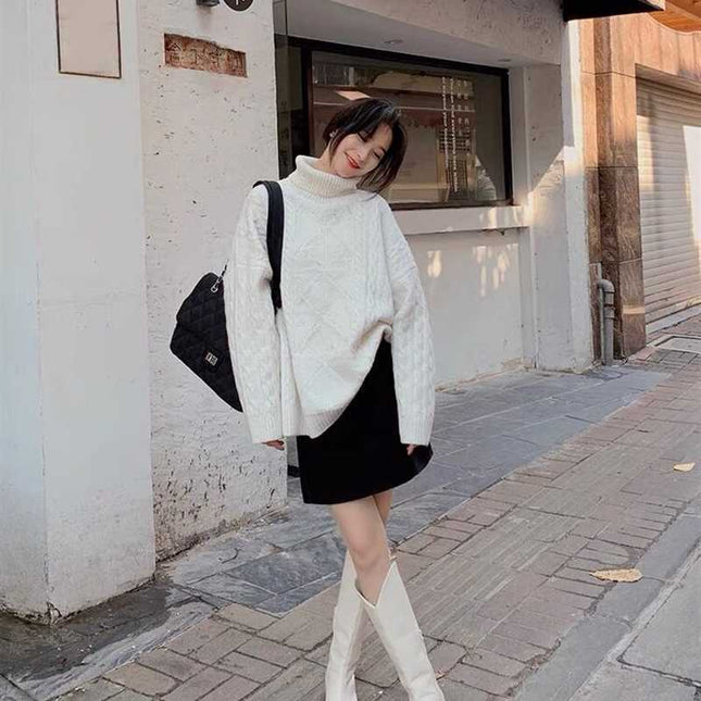White Thick Twist Autumn And Winter New Loose Top
