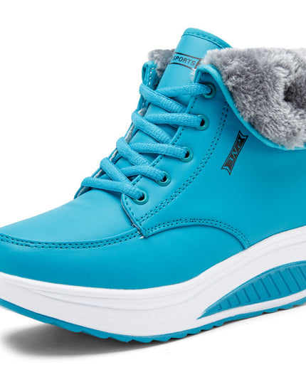Wedge snow boots