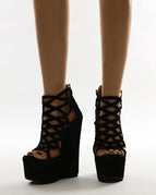 Black / 35