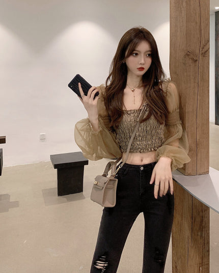 Off shoulder lace long sleeve slim fit short navel shirt