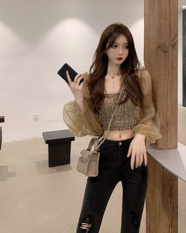 Off shoulder lace long sleeve slim fit short navel shirt