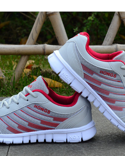 Lightweight breathable mesh shoes