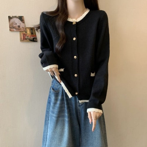 Women's Long-sleeved Round Neck Pocket Button Cardigan Loose Sweater