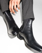 Black / 37