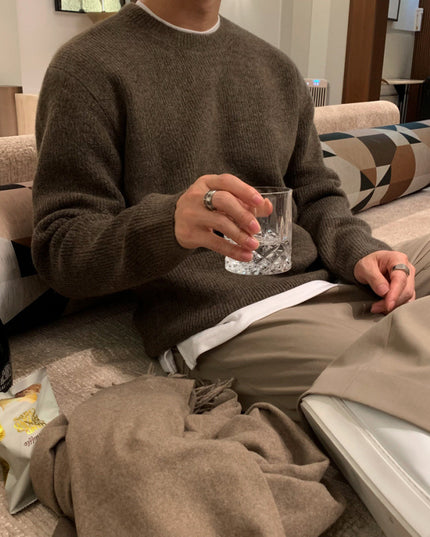 Round Neck Sweater Loose And Simple Pullover Men