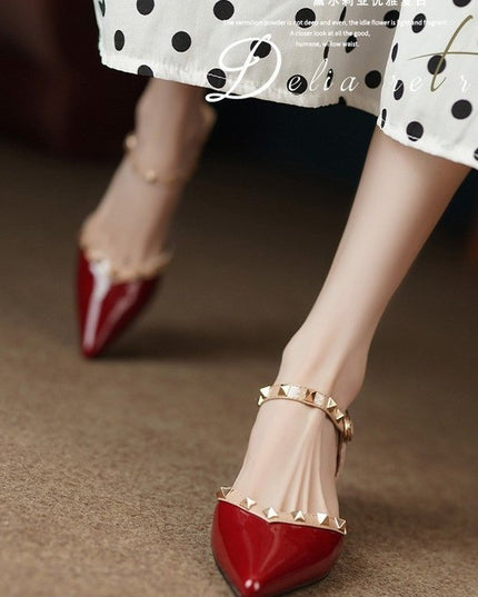 Fashion Pointed Rivets Middle Heel Back Empty Shoes