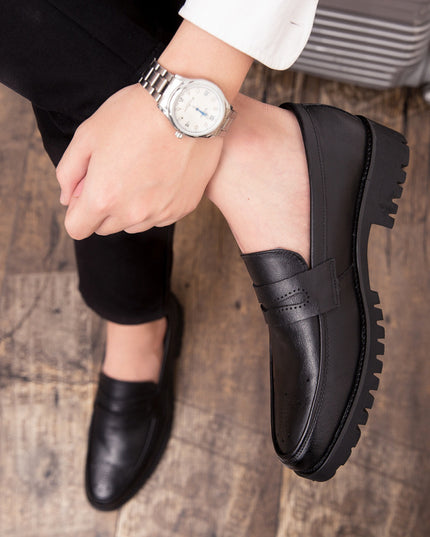 Men's Pointed Carved Leather British Business Casual Shoes