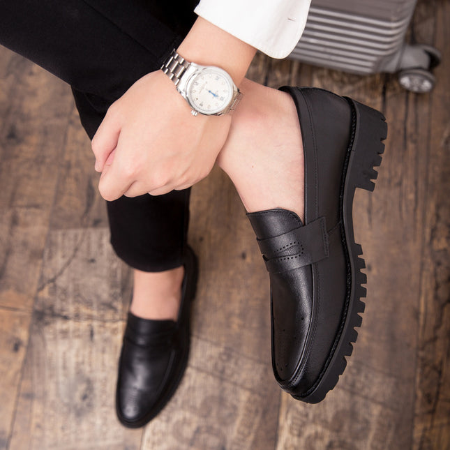 Men's Pointed Carved Leather British Business Casual Shoes