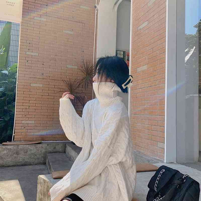 White Thick Twist Autumn And Winter New Loose Top