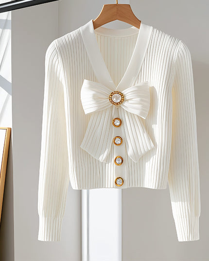 White Long-sleeved Fashionable High-end Chic Sweater