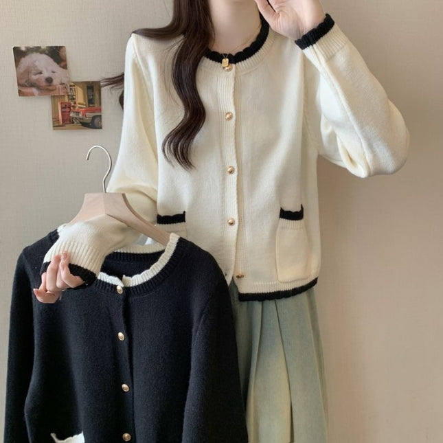 Women's Long-sleeved Round Neck Pocket Button Cardigan Loose Sweater
