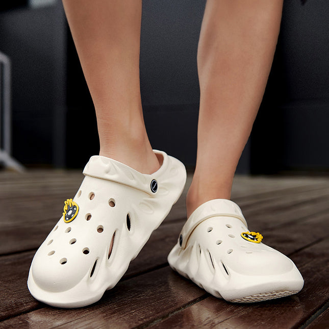 Hole Shoes Lightweight And Breathable Men's Beach Sandals