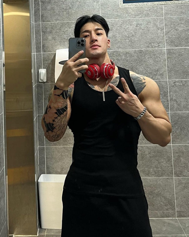 Men's Fashion Solid Color Quick-drying Stretch Tight Sports Thread Vest
