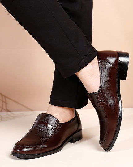 New Men's Business Suits And Casual Leather Shoes