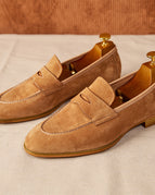 Brown / 38
